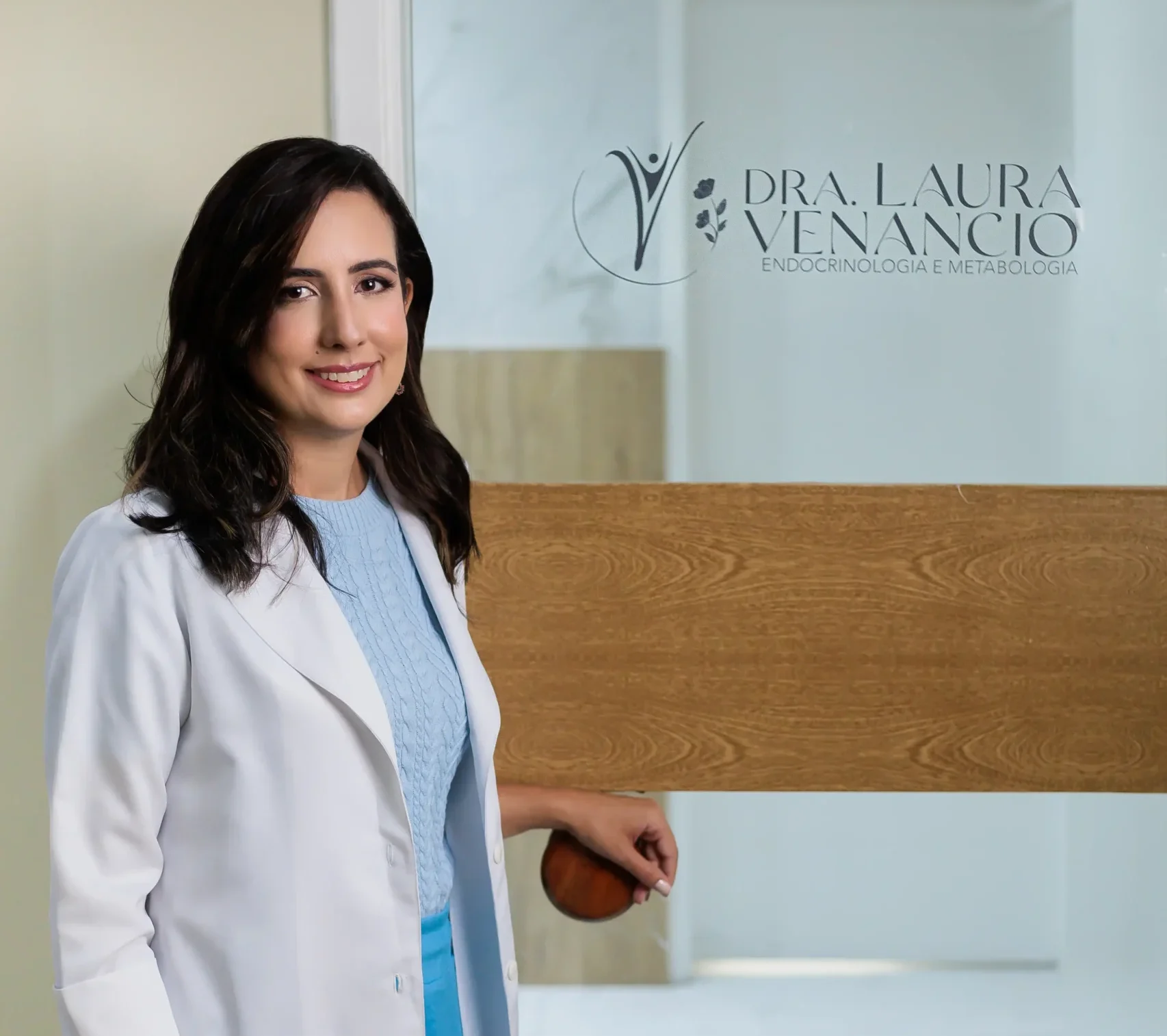 DRA. LAURA VENANCIO MÉDICA ENDOCRINOLOGISTA EM NITEROI ICARAI